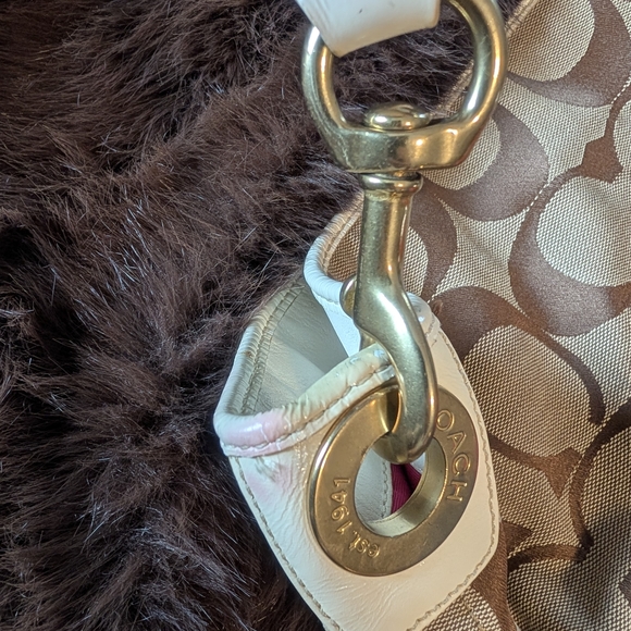 Vintage Coach Patchwork Signature Canvas Shoulder Bag with Multicolor Accent - Picture 6 of 8